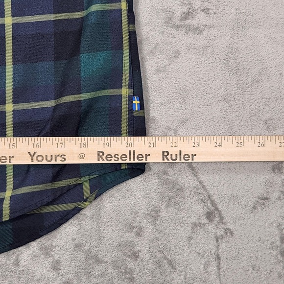 Fjallraven Fjallglim Shirt Mens Small Plaid Button Down Outdoor Flannel Hiking - Picture 15 of 15